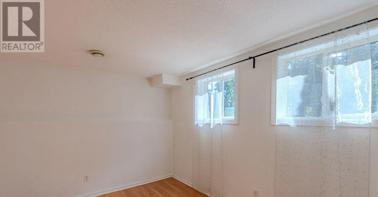 37 Forester Crescent, Ottawa, ON, K2H 8Y3 - 23