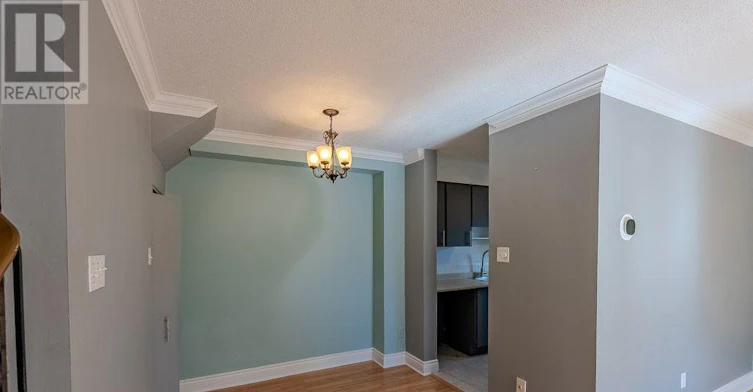 37 Forester Crescent, Ottawa, ON, K2H 8Y3 - 5