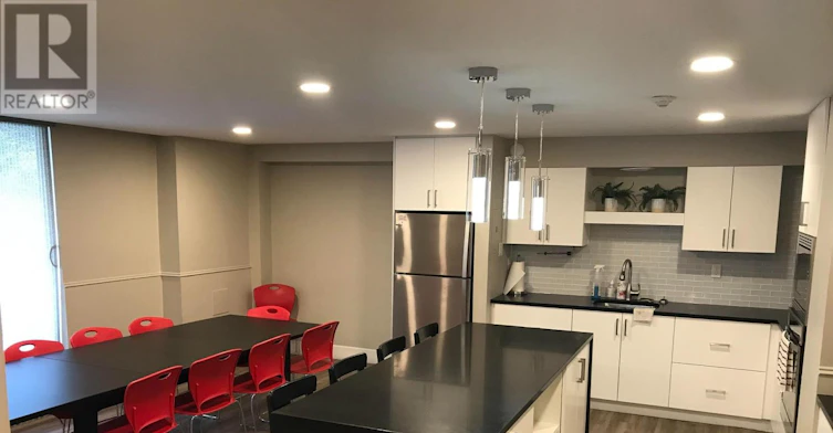 PH 10-1100 Caven Street, Mississauga, ON, L5G 4N3 - 23