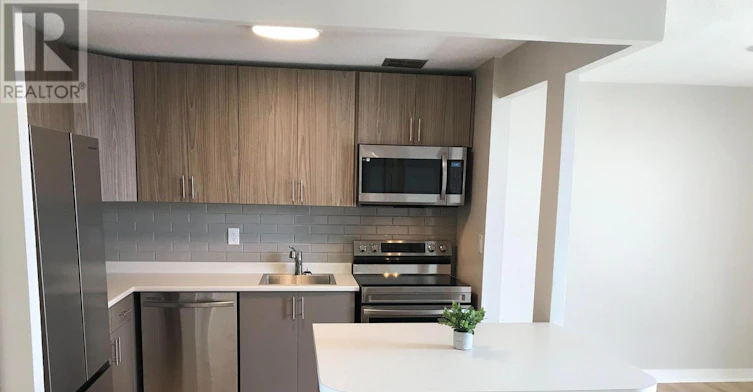 PH 10-1100 Caven Street, Mississauga, ON, L5G 4N3 - 3