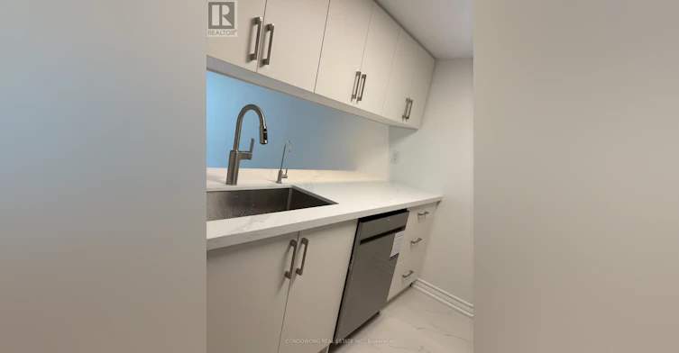 411-38 Elm Street, Toronto, ON, M5G 2K5 - 6