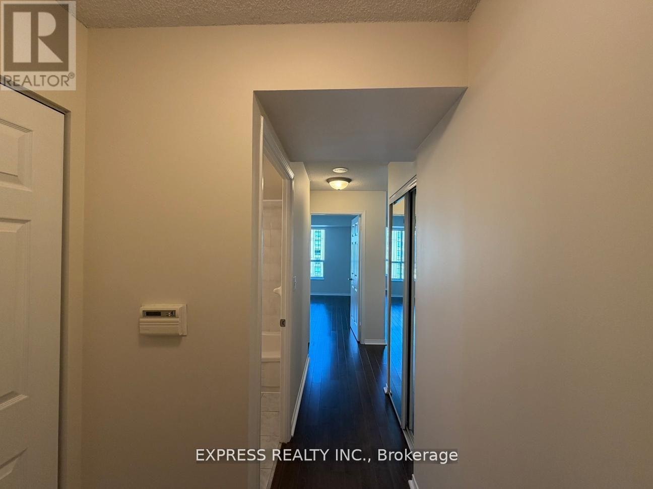 1106-29 Pemberton Avenue, Toronto, ON, M2M 4L5 - 8