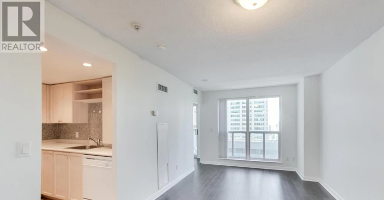 2013-8 Park Road, Toronto, ON, M4W 3S5 - 5