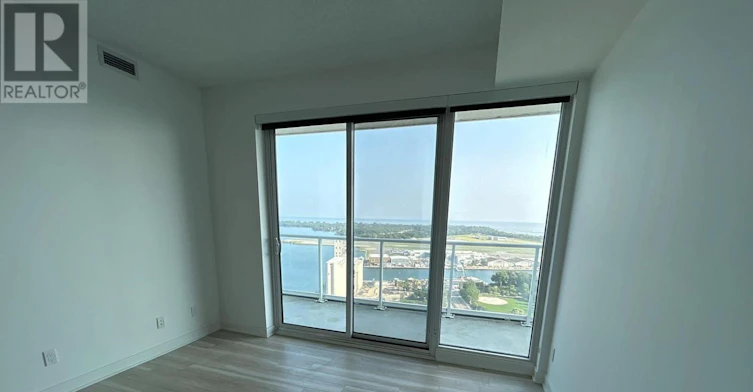 3516-17 Bathurst Street, Toronto, ON, M5V 0N1 - 5