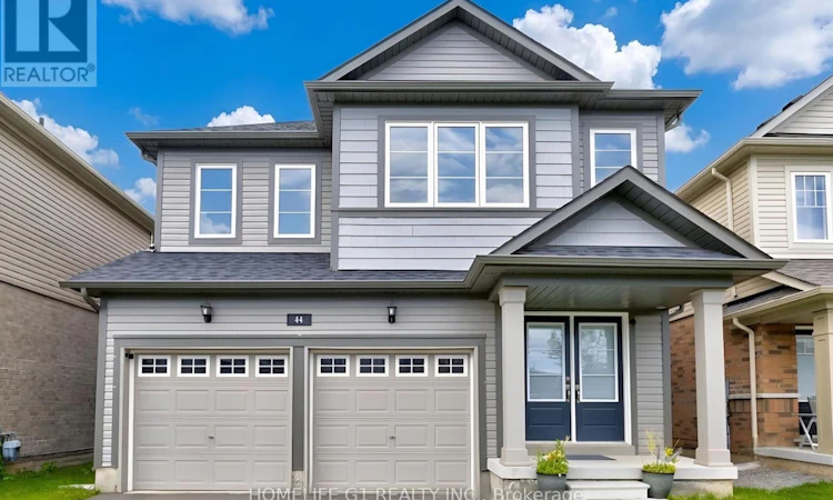 44 Cottonwood Crescent