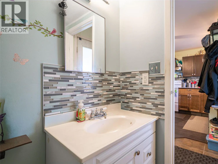 1816 43 Street, Vernon, BC, V1T 6W8 - 16