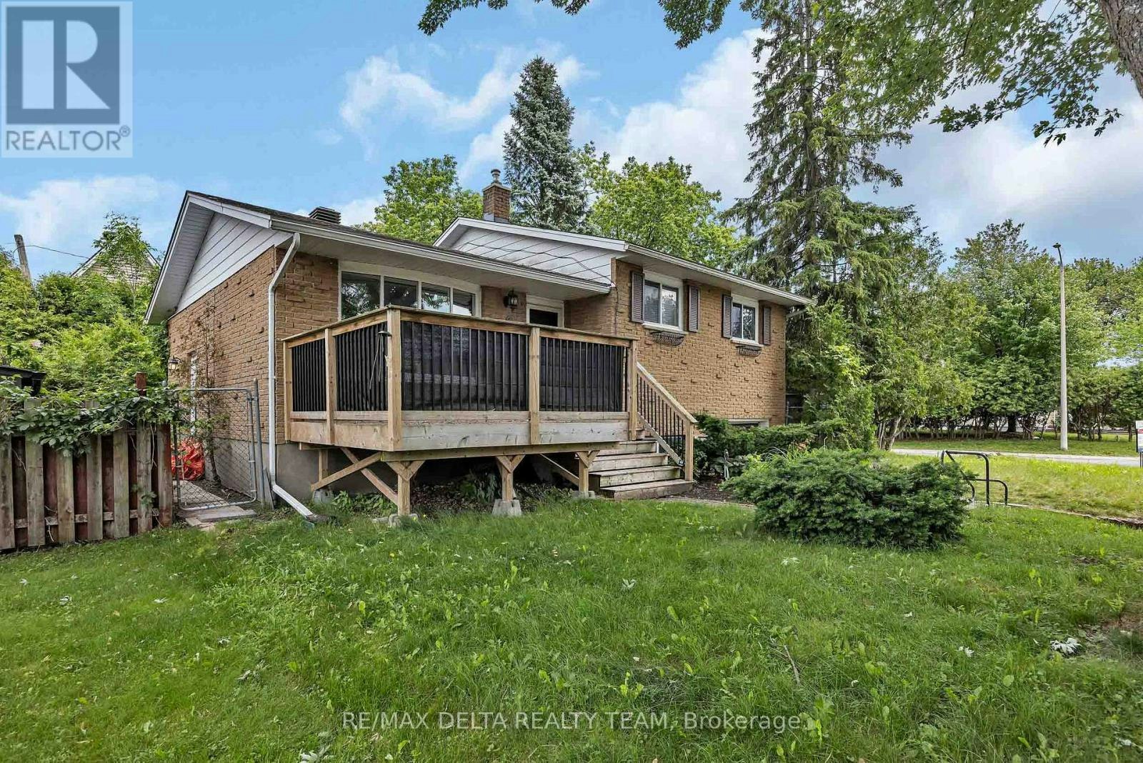 841 Balsam Drive, Ottawa, ON, K1E 1B8