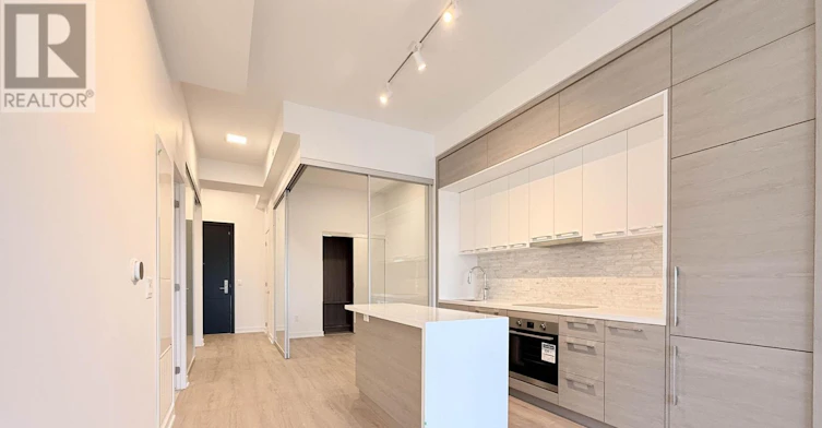212-29 Green Trail Court, Toronto, ON, M2K 0J9 - 6
