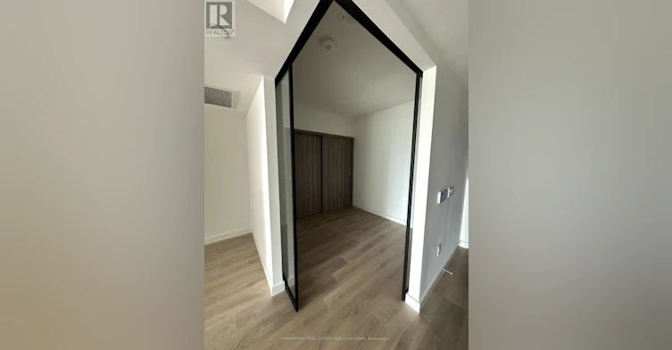 620-3 Concord Cityplace Way, Toronto, ON, M5V 0X3 - 21