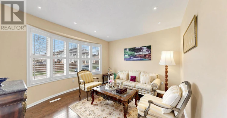 92 Clausfarm Lane, Whitchurch-Stouffville, ON, L4A 0M1 - 4