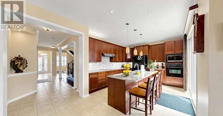 92 Clausfarm Lane, Whitchurch-Stouffville, ON, L4A 0M1 - 9