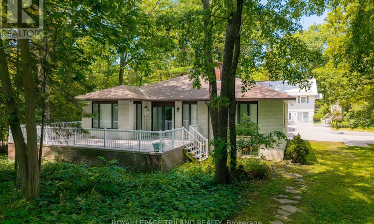 33 Forest Avenue