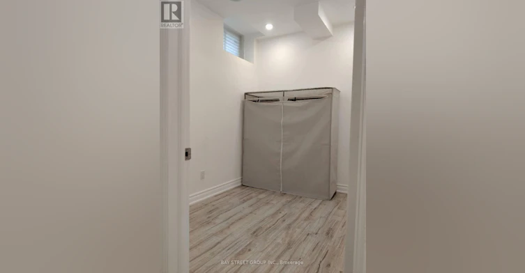 6 Longworth Avenue, Richmond Hill, ON, L4E 1J1 - 8