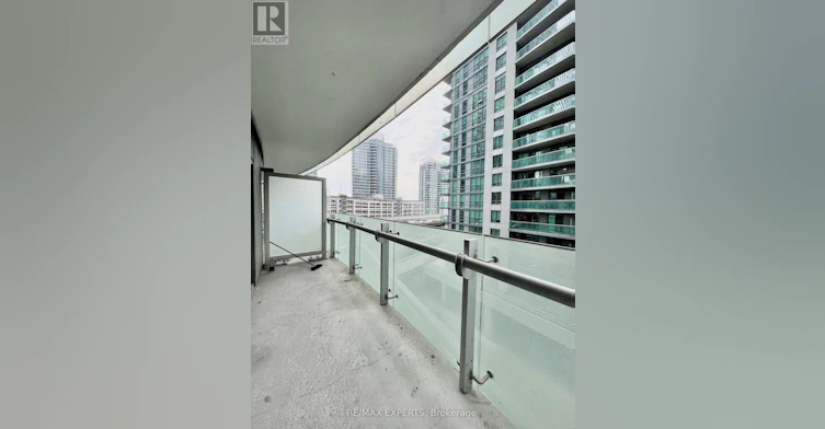 305-12 York Street, Toronto, ON, M5J 0B1 - 12