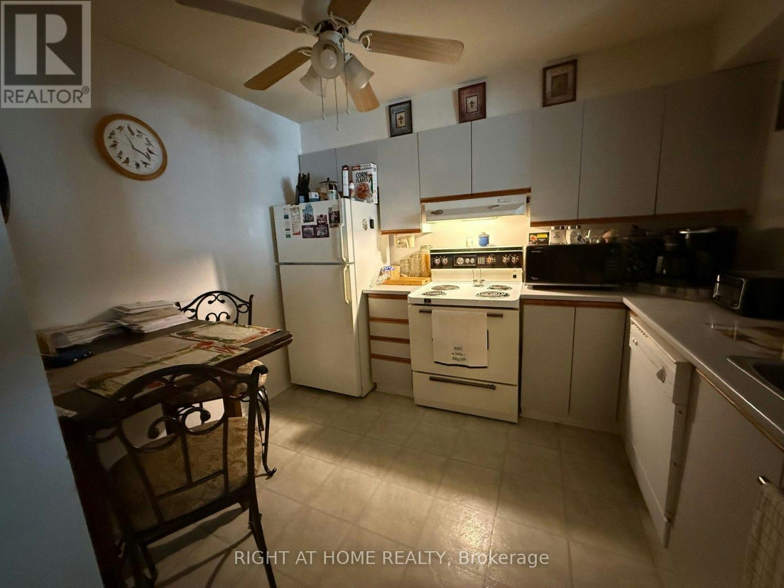 E-1035 Cummings Avenue, Ottawa, ON, K1J 9K5