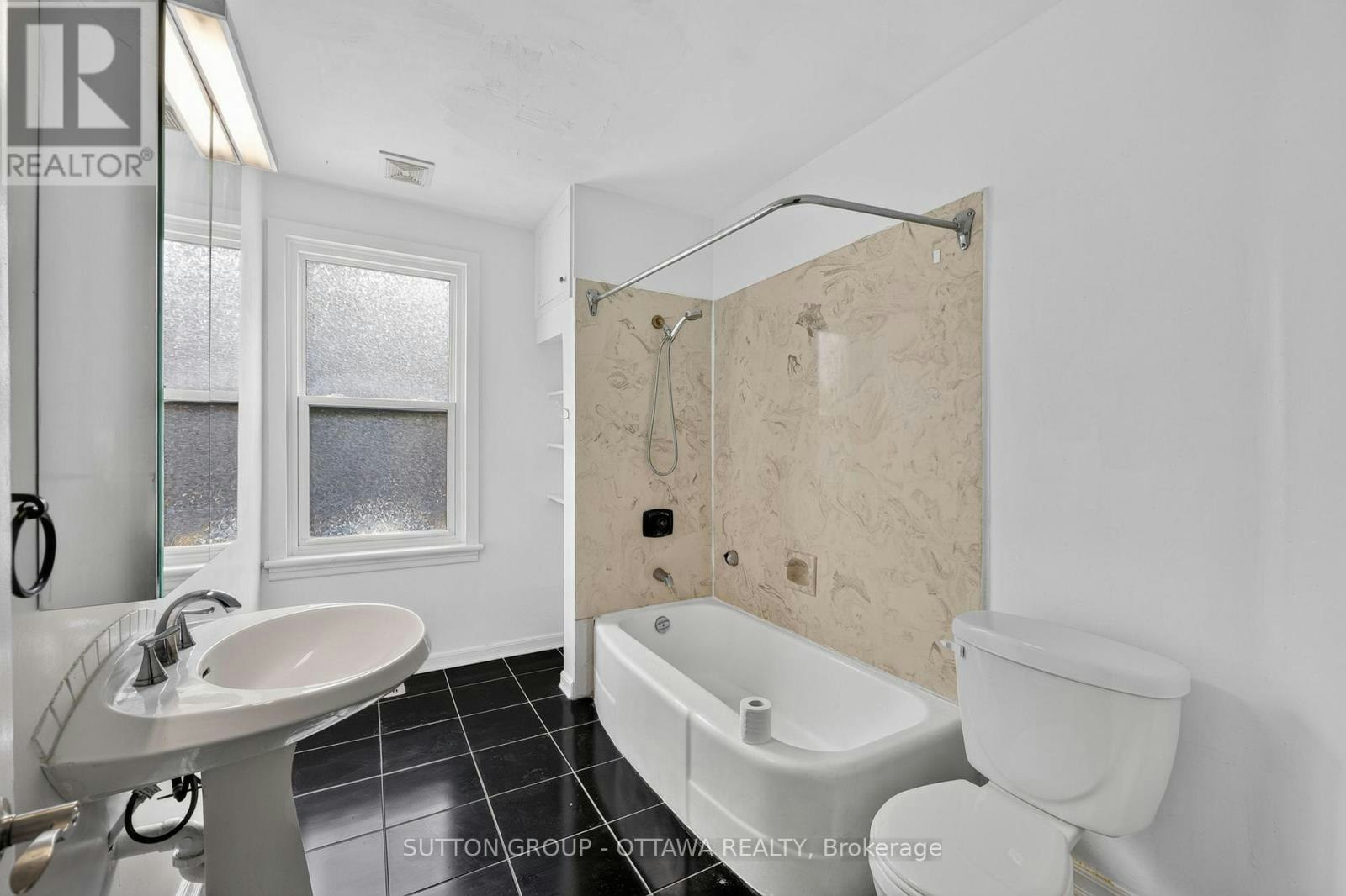 293 Olmstead Street, Ottawa, ON, K1L 7J9 - 25