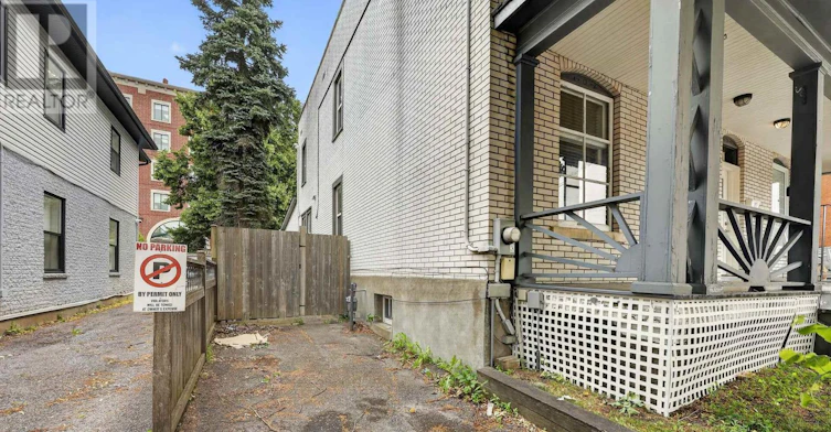 293 Olmstead Street, Ottawa, ON, K1L 7J9 - 30