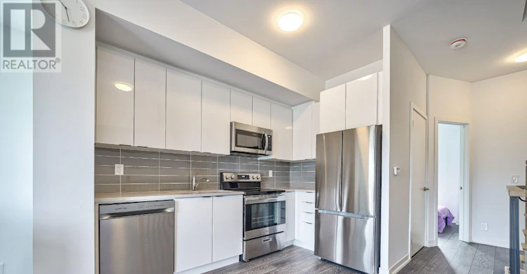 27 Spruce Pines Crescent, Toronto, ON, M4A 0A9 - 6