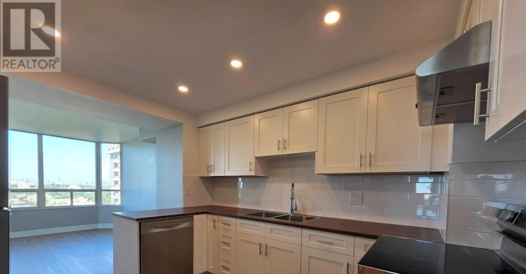 2011-1 Aberfoyle Crescent, Toronto, ON, M8X 2X8 - 9