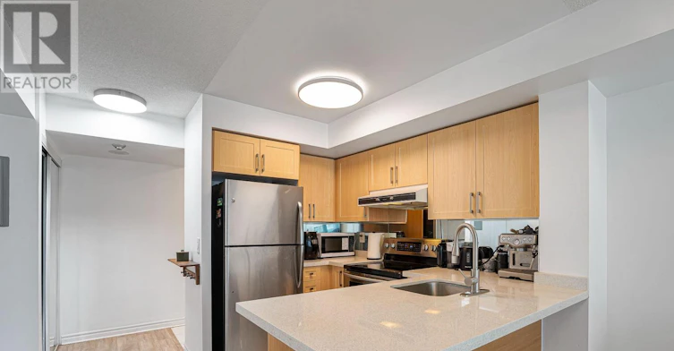 305-33 Elm Drive W, Mississauga, ON, L5B 4M2 - 7