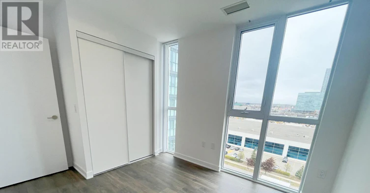 907-60 Honeycrisp Crescent, Vaughan, ON, L4K 5Z8 - 11