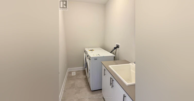 3085 Perkins Way, Oakville, ON, L6H 7Z5 - 21