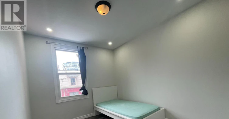 ROOM 4-29 Glasgow Street, Toronto, ON, M5T 2C1