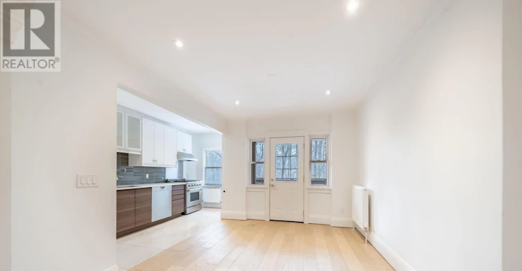 MAIN-107 Chatsworth Drive, Toronto, ON, M4R 1R8 - 7