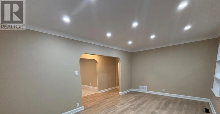 UPPER Floor Suite 54 Hawman Avenue, Vaughan, ON, L4L 1S2 - 18