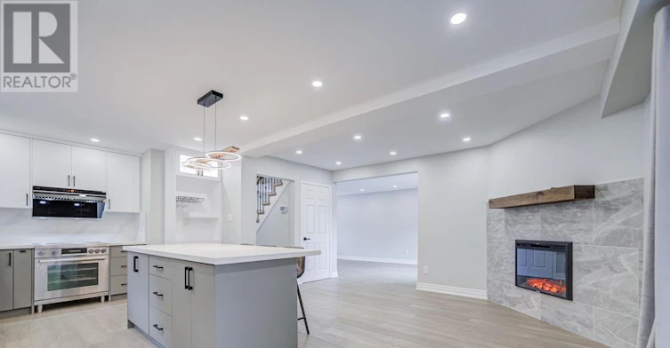 9 Falan Heights Crescent, Aurora, ON, L4G 5C2 - 12