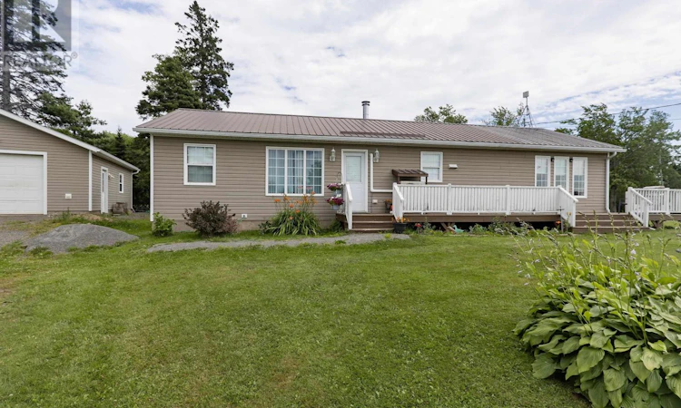 28 Jackson Point Road