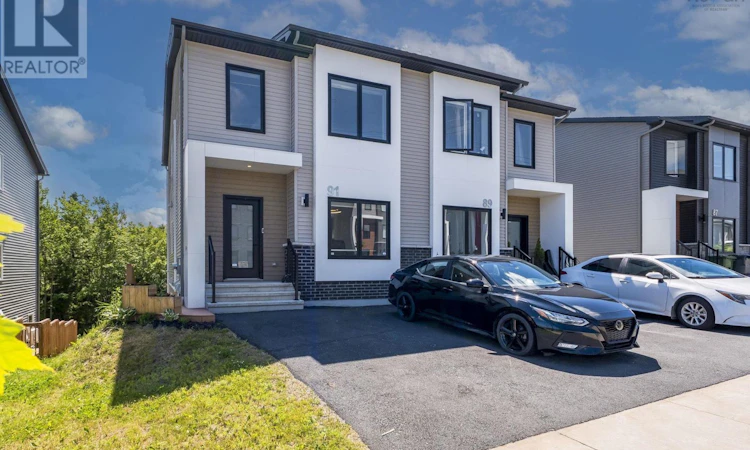 91 Honeygold Drive