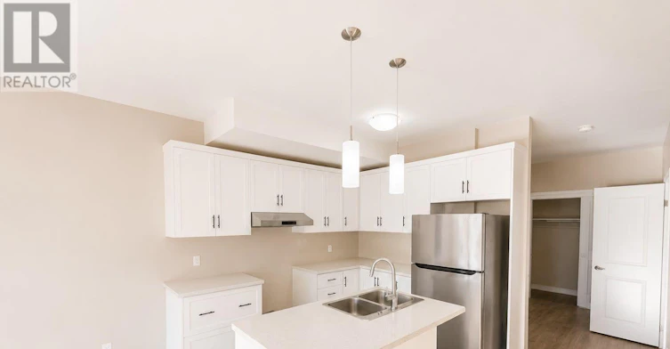 4 Mclaughlin Street, Welland, ON, L3B 0J8 - 7