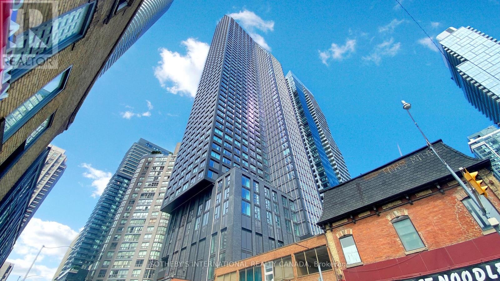 707-8 Wellesley Street W, Toronto, ON, M4Y 0J5 - 42