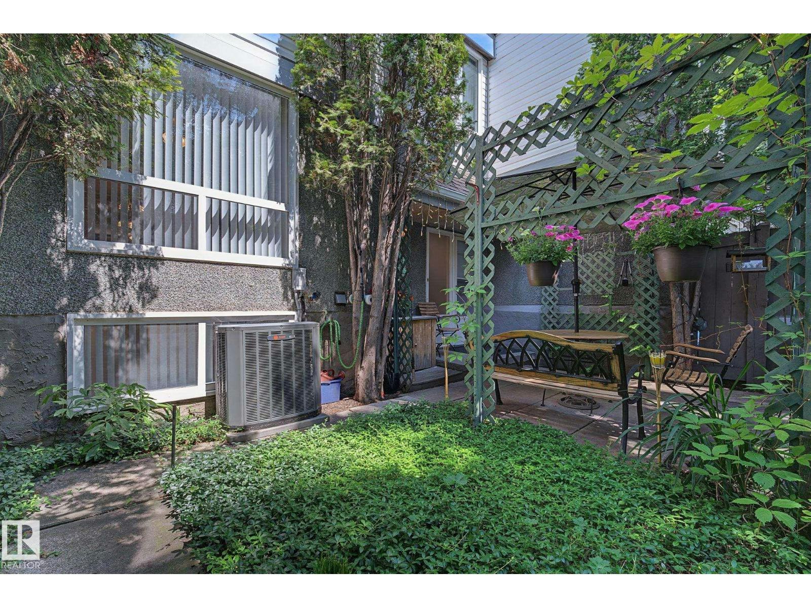 895 Erin Place NW, Edmonton, AB, T5T 1M6