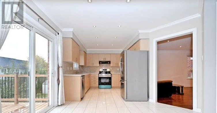 73 Laurendale Avenue, Georgina, ON, L4P 4G1 - 11