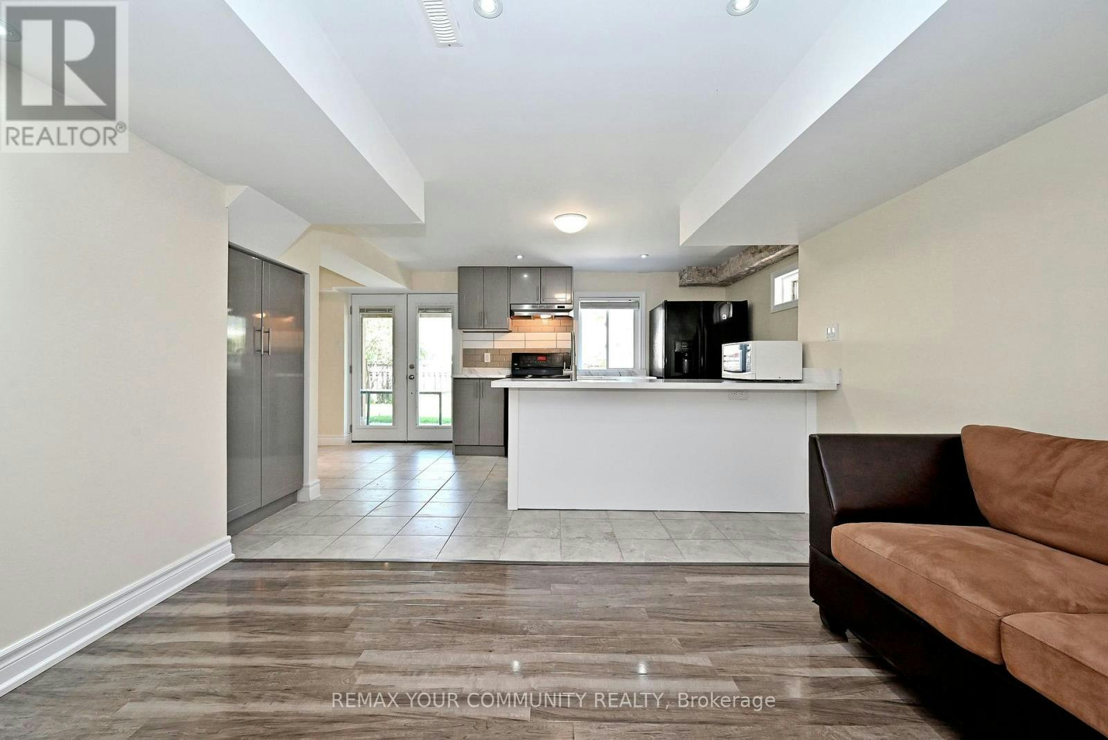 73 Laurendale Avenue, Georgina, ON, L4P 4G1 - 30