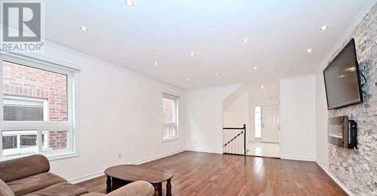 73 Laurendale Avenue, Georgina, ON, L4P 4G1 - 8