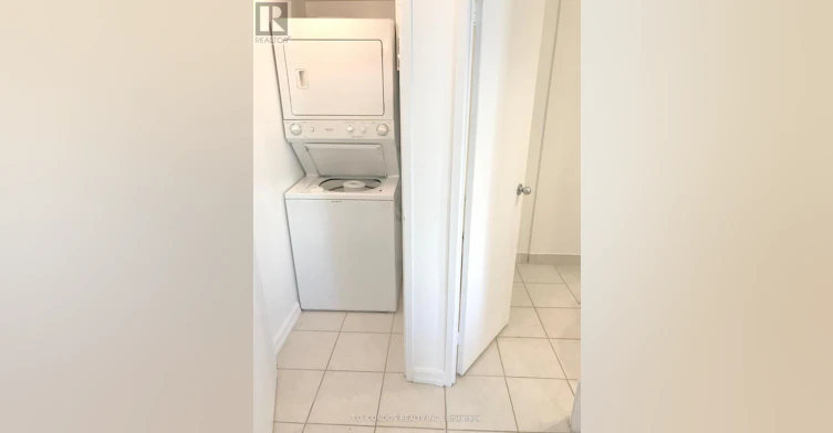 511-633 Bay Street, Toronto, ON, M5G 2G4 - 3
