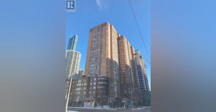 511-633 Bay Street, Toronto, ON, M5G 2G4