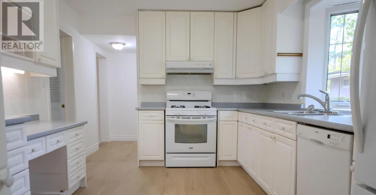 19 Woodington Crescent, St. Catharines, ON, L2T 3T8 - 5