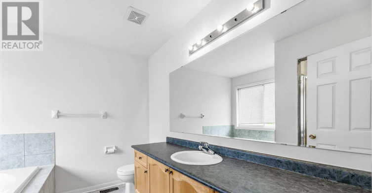 5 Bern Street E, Markham, ON, L6E 1G7 - 16