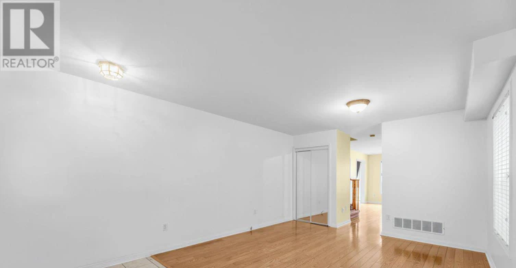 5 Bern Street E, Markham, ON, L6E 1G7 - 4