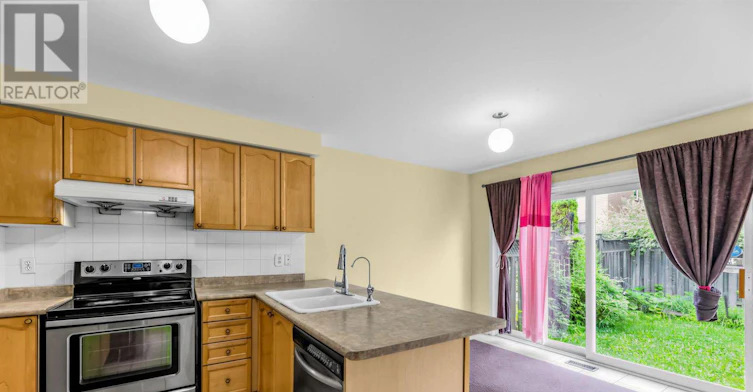 5 Bern Street E, Markham, ON, L6E 1G7 - 9