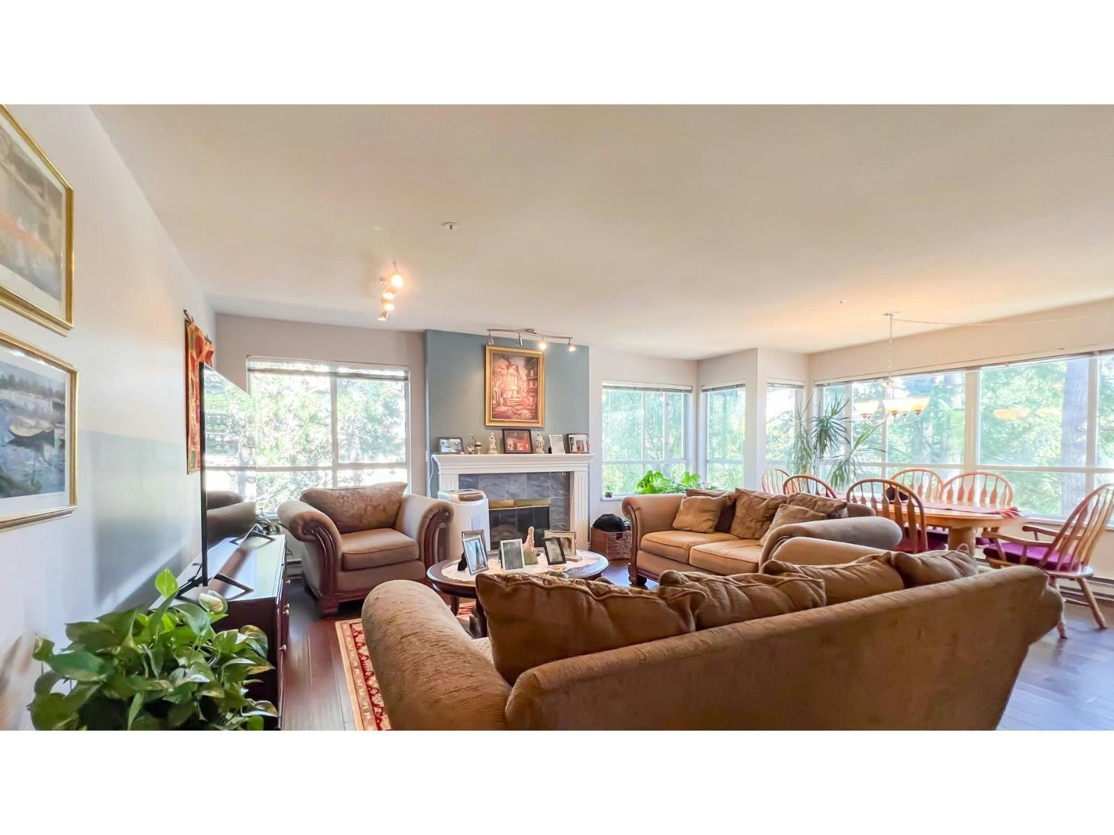 202-15375 17 Avenue, Surrey, BC, V4A 1T8