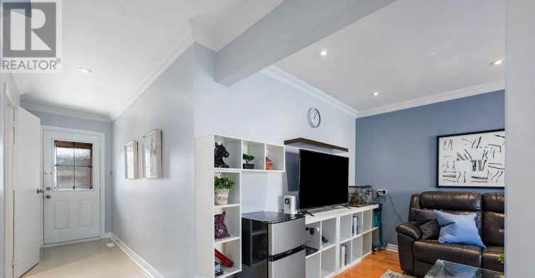 22 Dunbar Crescent, Markham, ON, L3R 6W8 - 4
