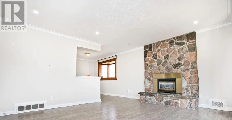 67 Elvaston Drive, Toronto, ON, M4A 1N5 - 6