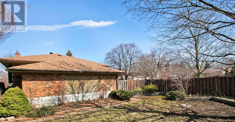 67 Elvaston Drive, Toronto, ON, M4A 1N5 - 26