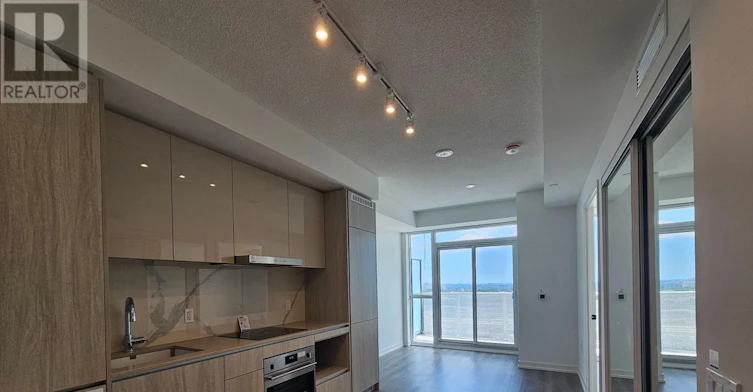 3611-28 Interchange Way, Vaughan, ON, L4K 0P8 - 4