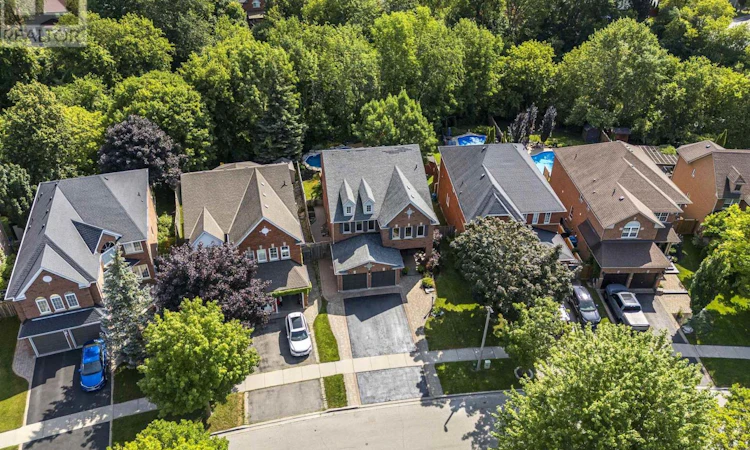 103 Gartshore Drive